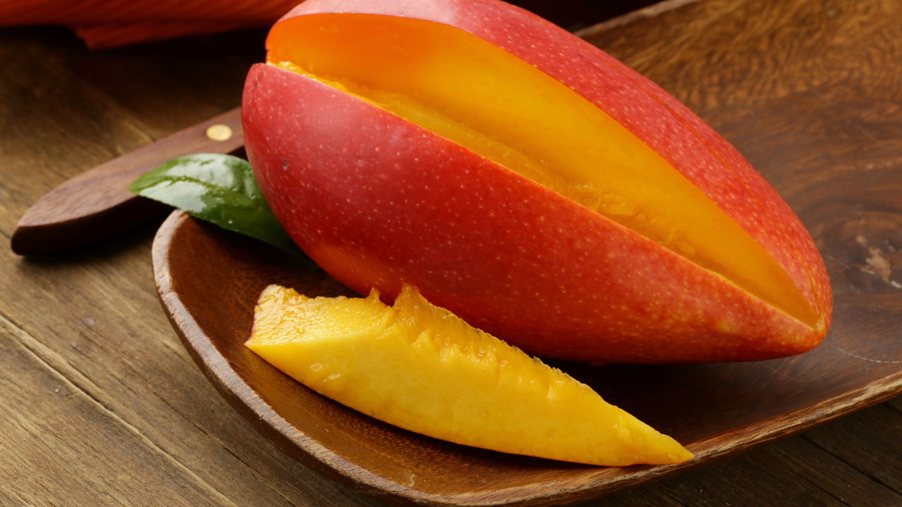 Como se chama a árvore da manga? Ela vive mais de 100 anos e alimenta famílias inteiras