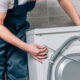 A sua máquina de lavar está se movendo na lavanderia e isso pode gerar preocupação, mas saiba que essa situação é mais comum do que parece