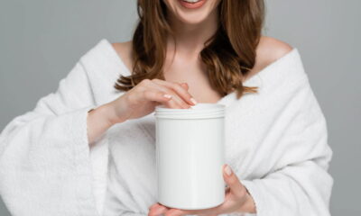 Aplicar máscara capilar na raiz pode parecer uma prática inofensiva, mas implica riscos importantes para a saúde do couro cabeludo e dos fios