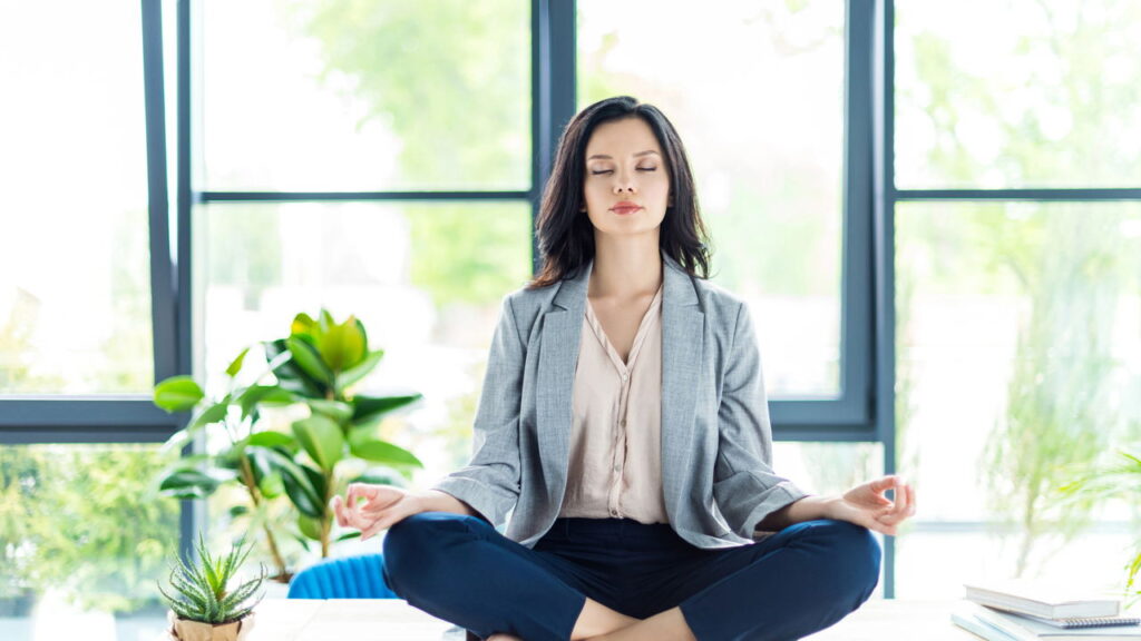 Eclipse lunar traz virada emocional que muda a vida de 4 signos de cabeça para baixo