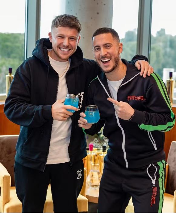 Charlie Morgan e Eden Hazard em reencontro realizado em janeiro deste ano — Foto: Reprodução/Instagram