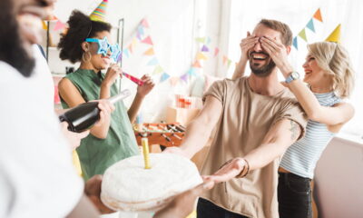 Existe plural de parabéns? Entenda poucos sabem sobre essa palavra