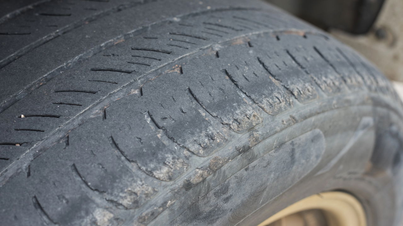Saiba quando fazer a manutenção dos pneus para evitar acidentes