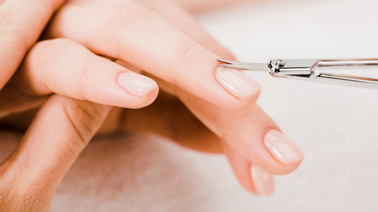 Remover a cutícula de forma incorreta pode causar mais danos do que benefícios