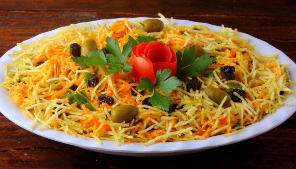 Salpicão de frango deliciosa que brilha em festas e eventos
