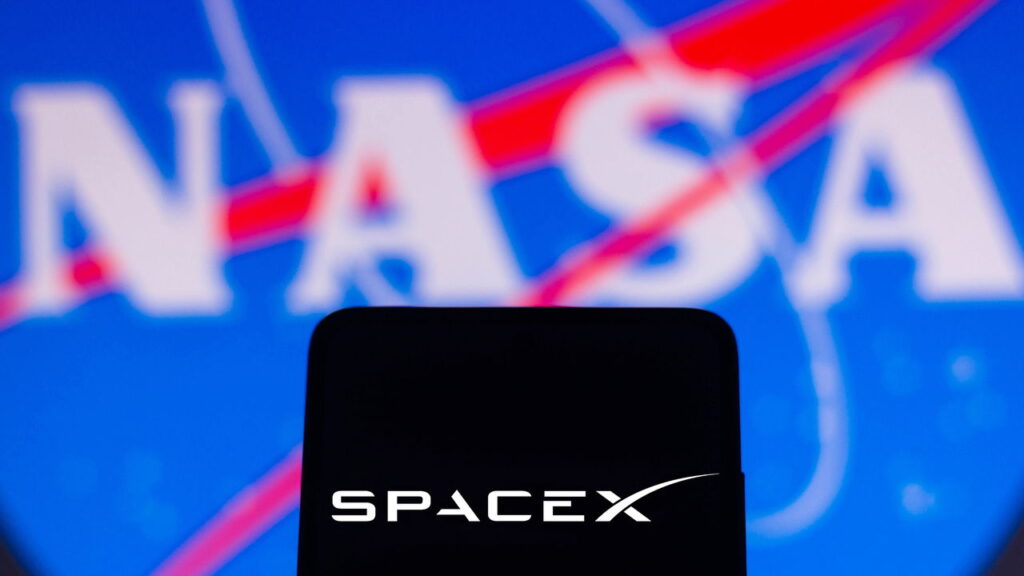 A primeira viagem comercial à Lua está chegando