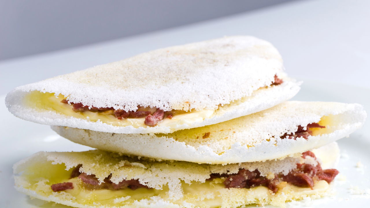 Aprenda o passo a passo da tapioca nordestina, uma opção prática, econômica e cheia de sabor