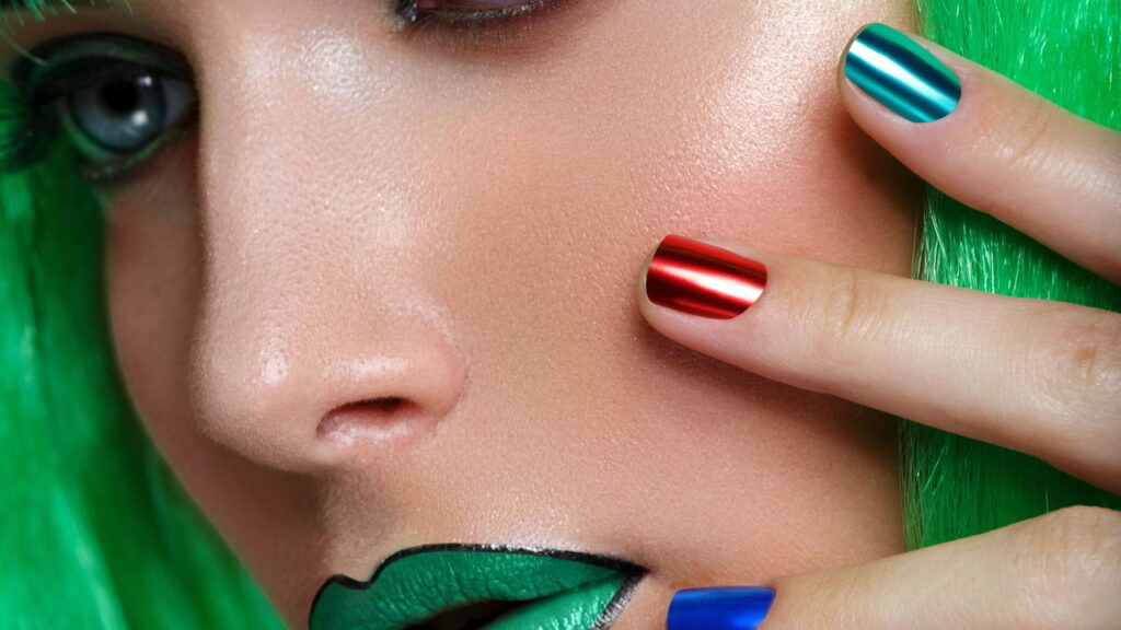 Os esmaltes metálicos são perfeitos para quem deseja um visual moderno e cheio de personalidade, trazendo brilho e sofisticação ao look