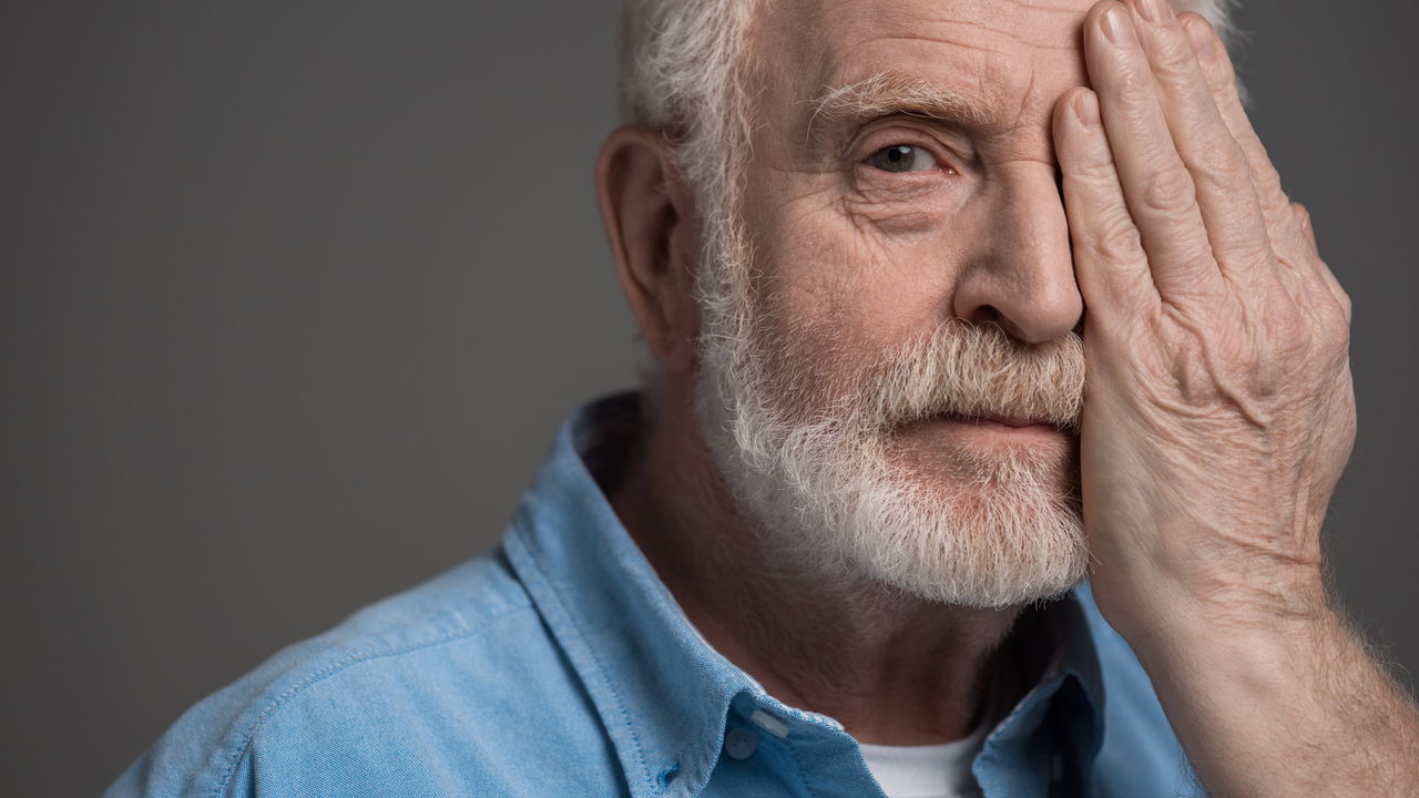 Esse truque de 20 segundos pode aliviar sua visão na hora