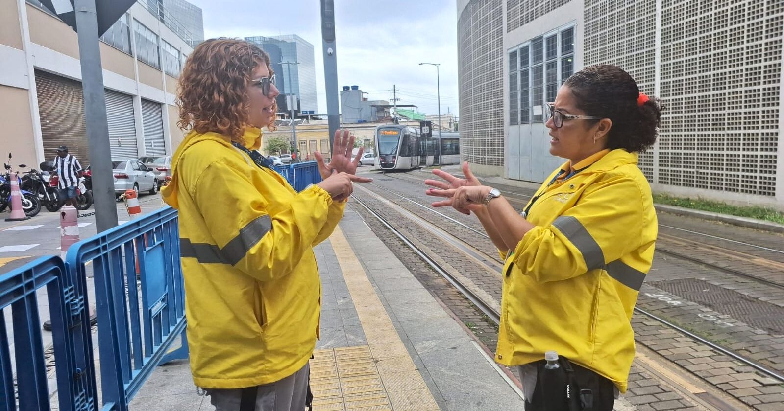 VLT Carioca capacita mais de 120 colaboradores em Libras