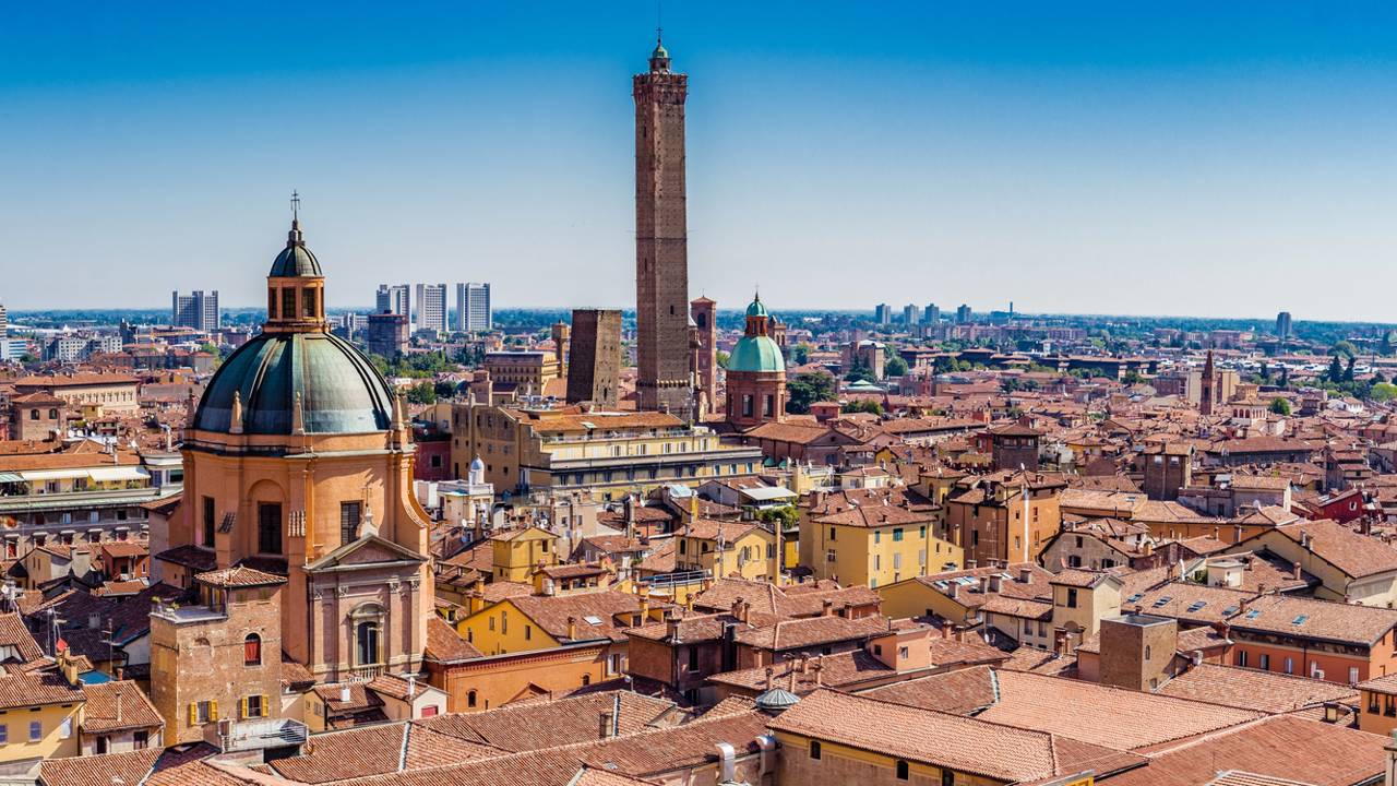 Por que essa cidade é o destino perfeito para quem ama comida e cultura italiana