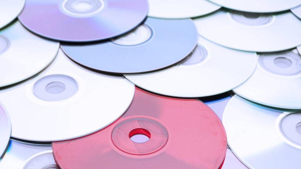 Esse segredo para espantar pombos com CDs é muito simples