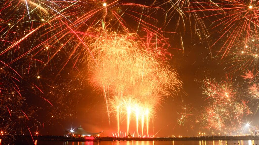 O termo da palavra clímax é amplamente utilizado em diversas áreas, como literatura, cinema e biologia. Contudo, uma dúvida frequente é: qual é o plural de clímax?