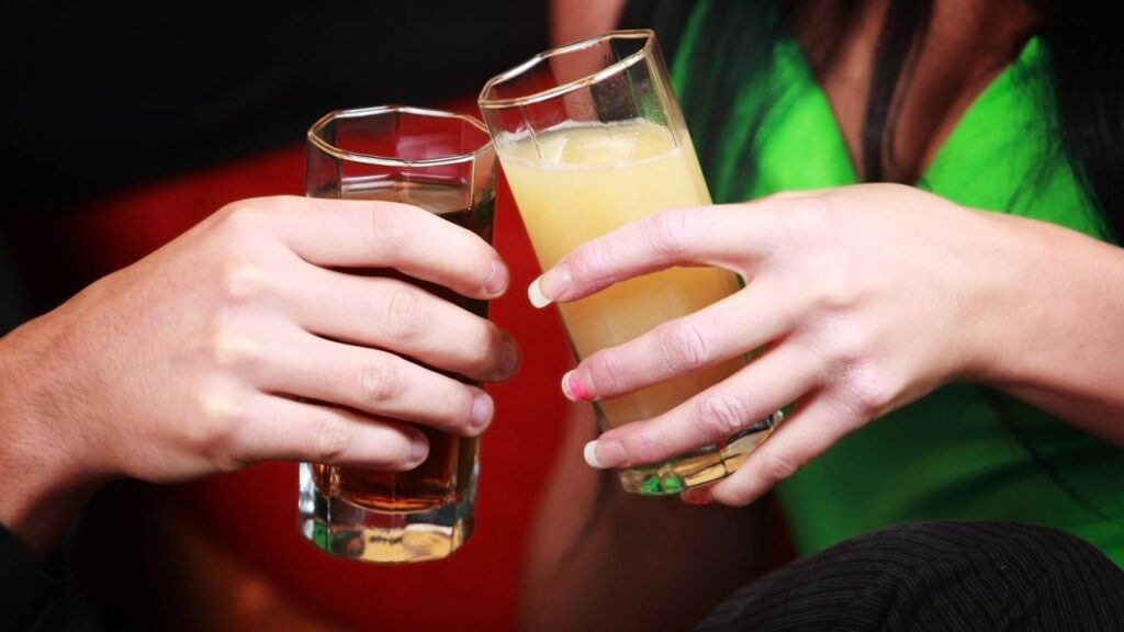 Receitas de drinks sem álcool irresistíveis, fáceis e cheias de sabor
