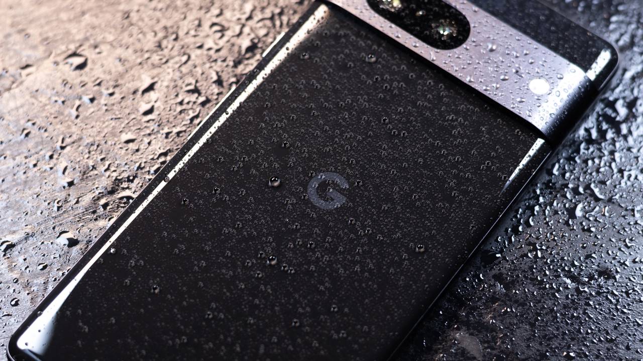 Top 3 celulares resistentes à água e quedas