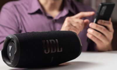 Três caixas de som portáteis com som potente e graves intensos