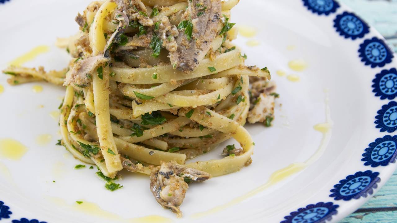 Macarrão com sardinha simples e delicioso para o dia a dia