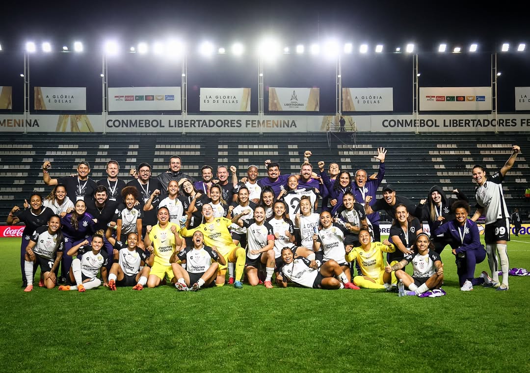 Campanha impecável leva o Corinthians à final da Libertadores