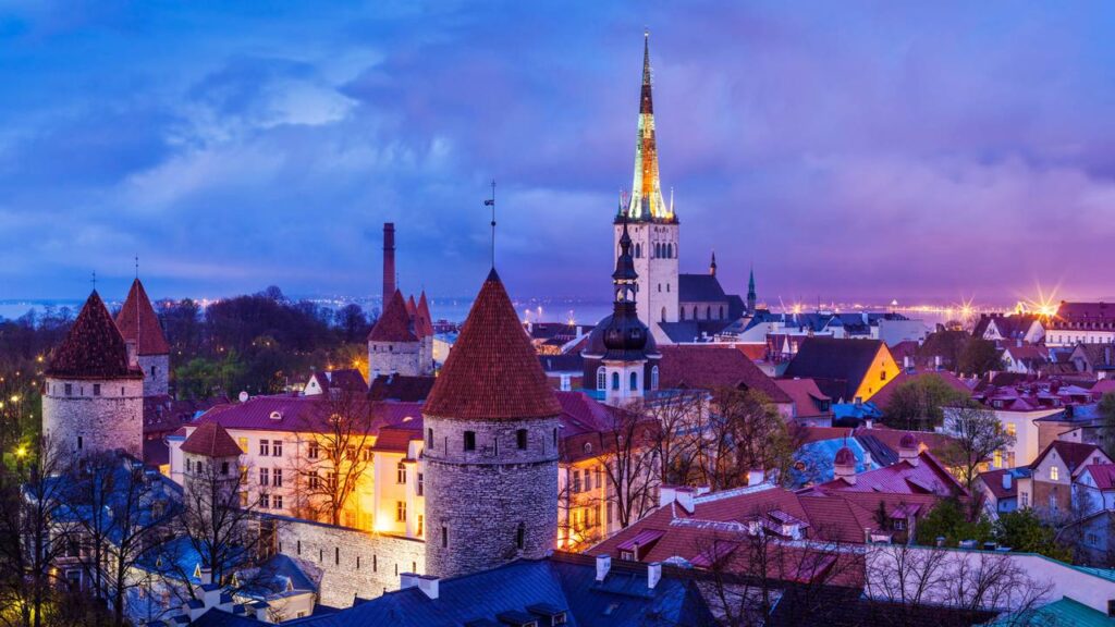 A capital báltica que virou mistura perfeita de conto de fadas e tecnologia