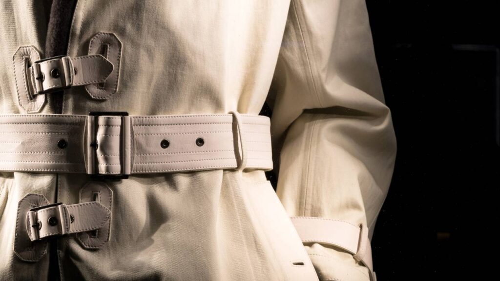 Mulheres 40+ estão apostando nessa dupla de peças que valoriza qualquer corpo