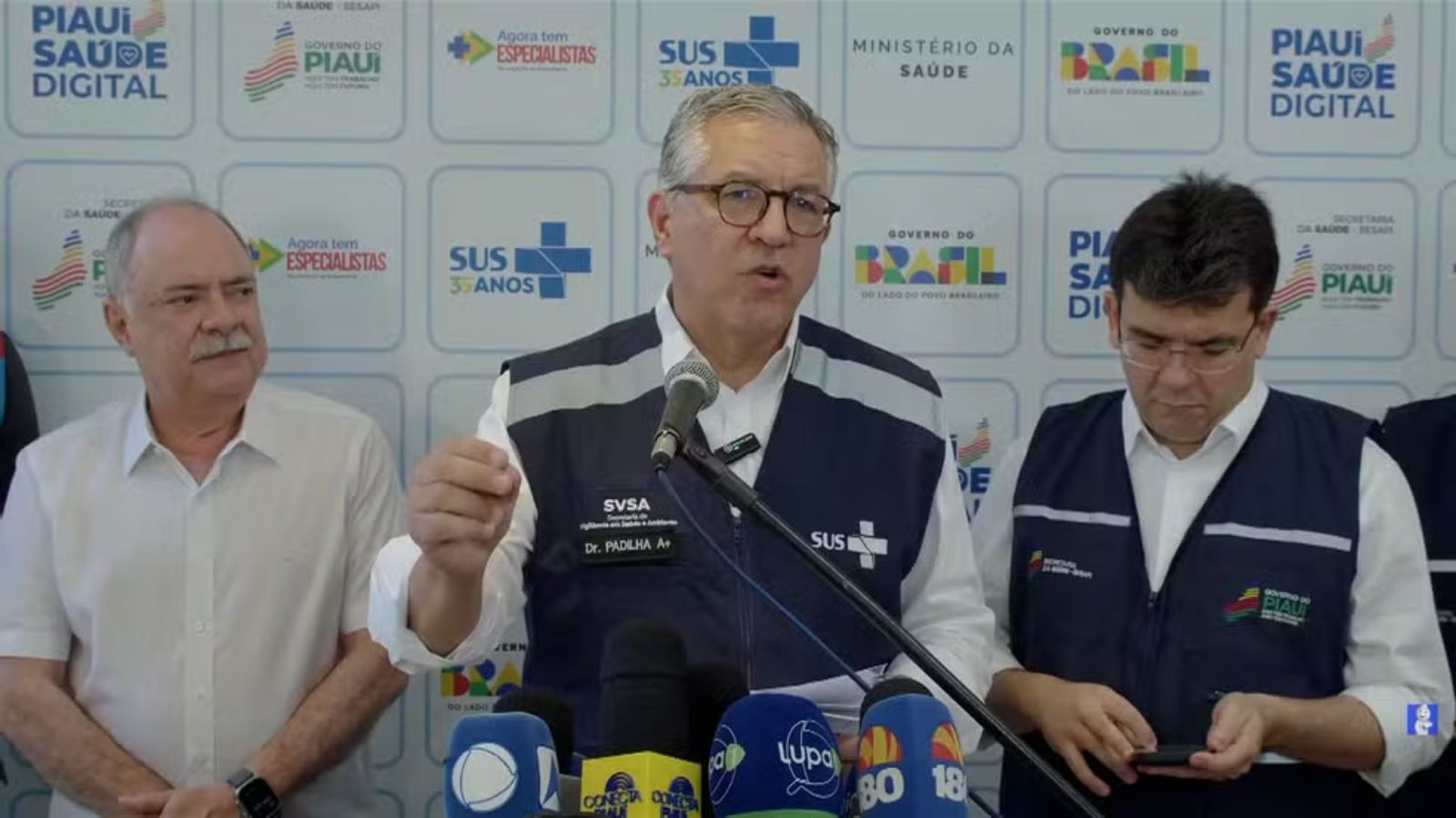 Padilha alerta para risco de metanol em destilados com lacre de rosca