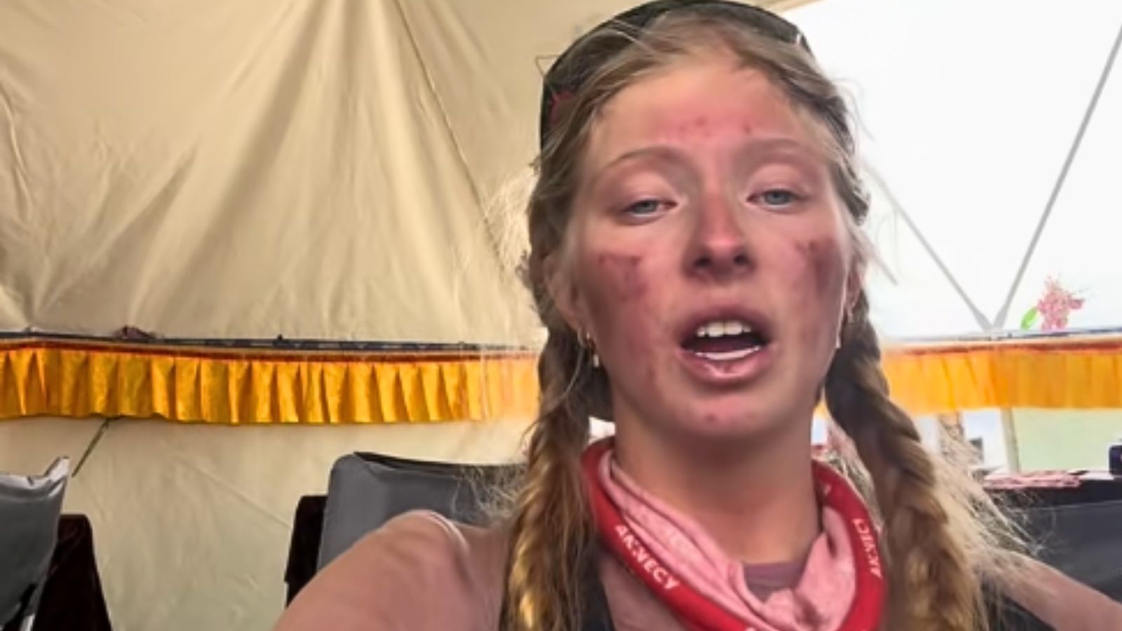 Adolescente enfrenta falta de ar na “Zona da Morte” do Everest e vídeo viraliza