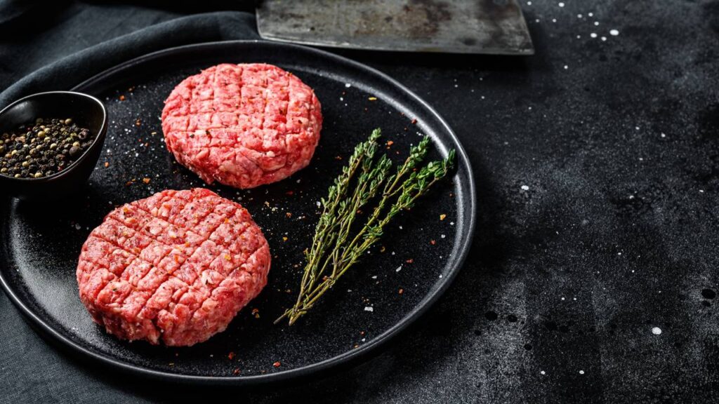 Esse truque com alecrim deixa qualquer fritura irresistível
