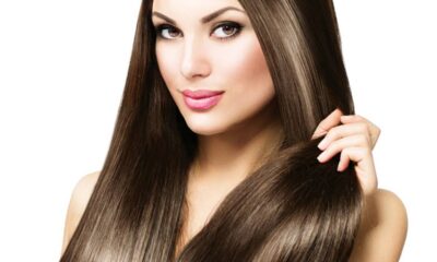 Procurando um método eficaz para alisar o cabelo sem recorrer a procedimentos químicos agressivos