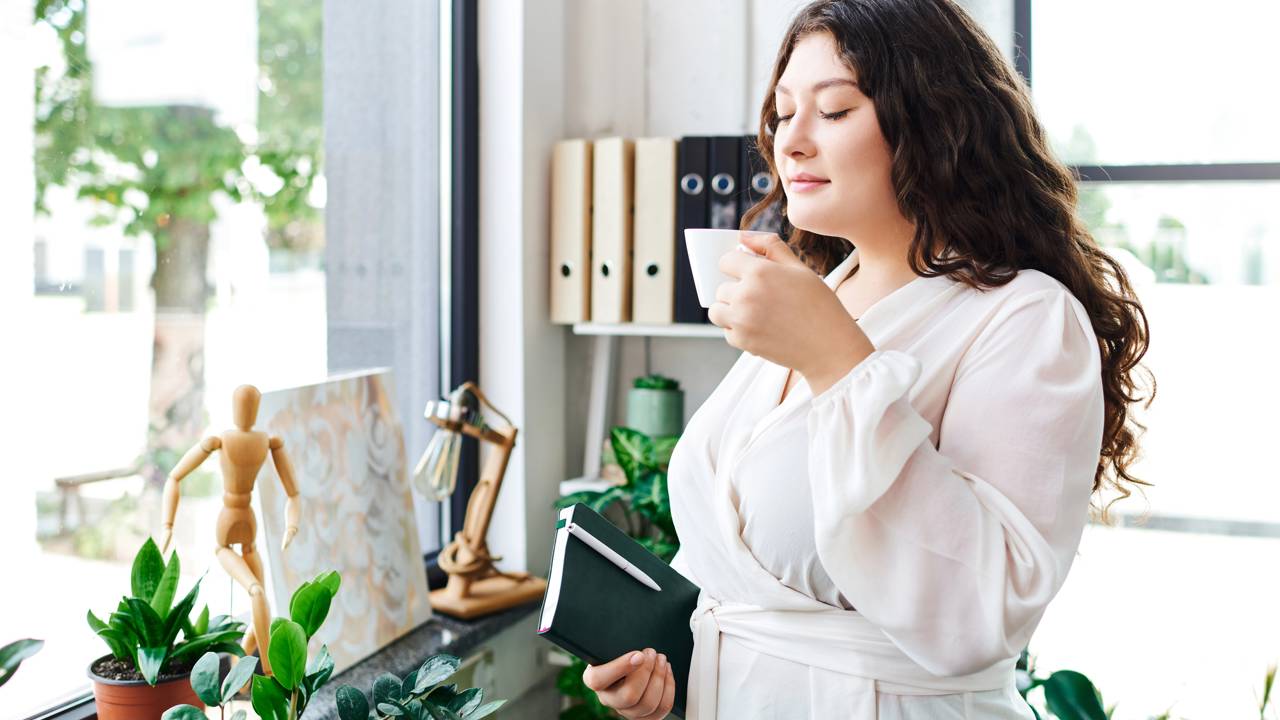 Essa planta perfumada é ideal para quem mora em apartamento