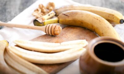 Essa fruta tem gosto de banana com mel e pode ser plantada no quintal