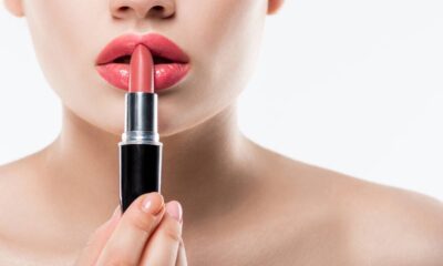 Dicas simples para o batom durar o dia inteiro sem borrar ou perder a cor