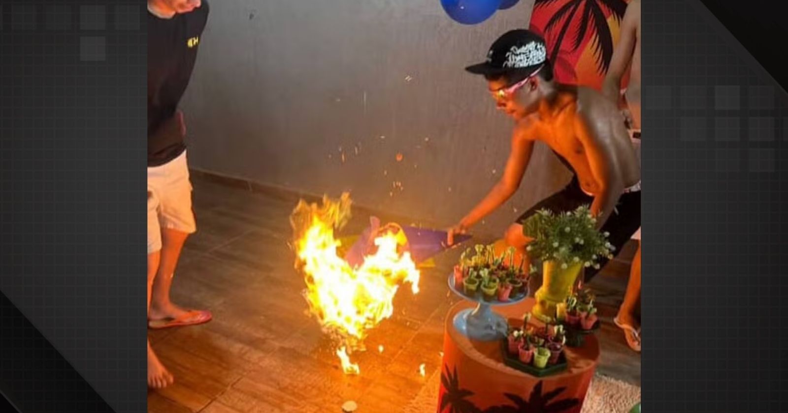 Buquê pega fogo durante parabéns de adolescente