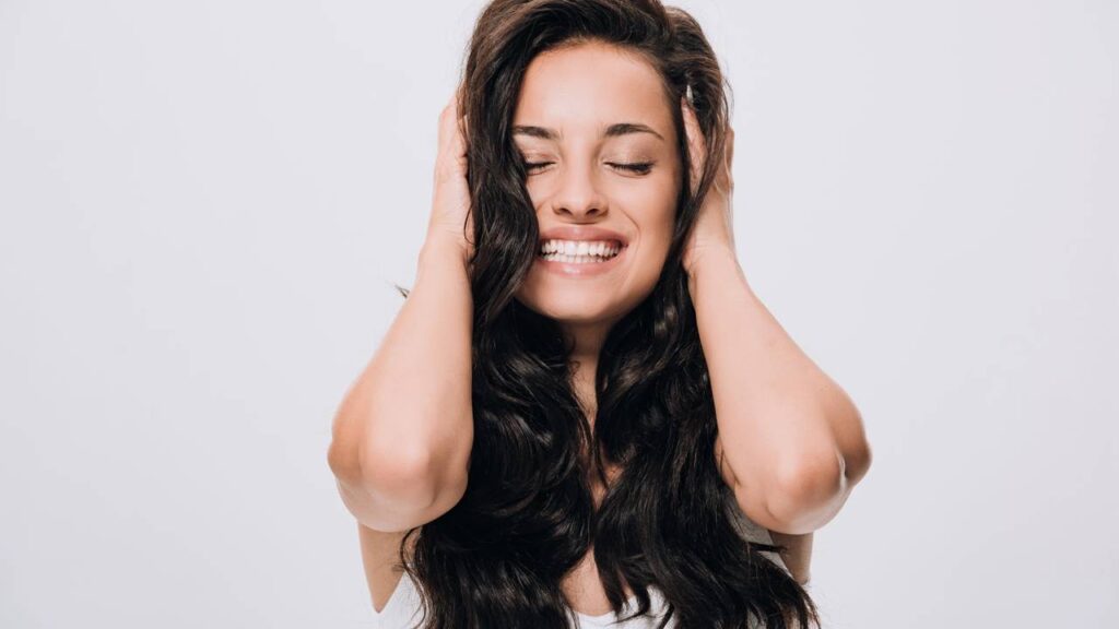 Como deixar o cabelo bonito e bem tratado sem precisar de salão