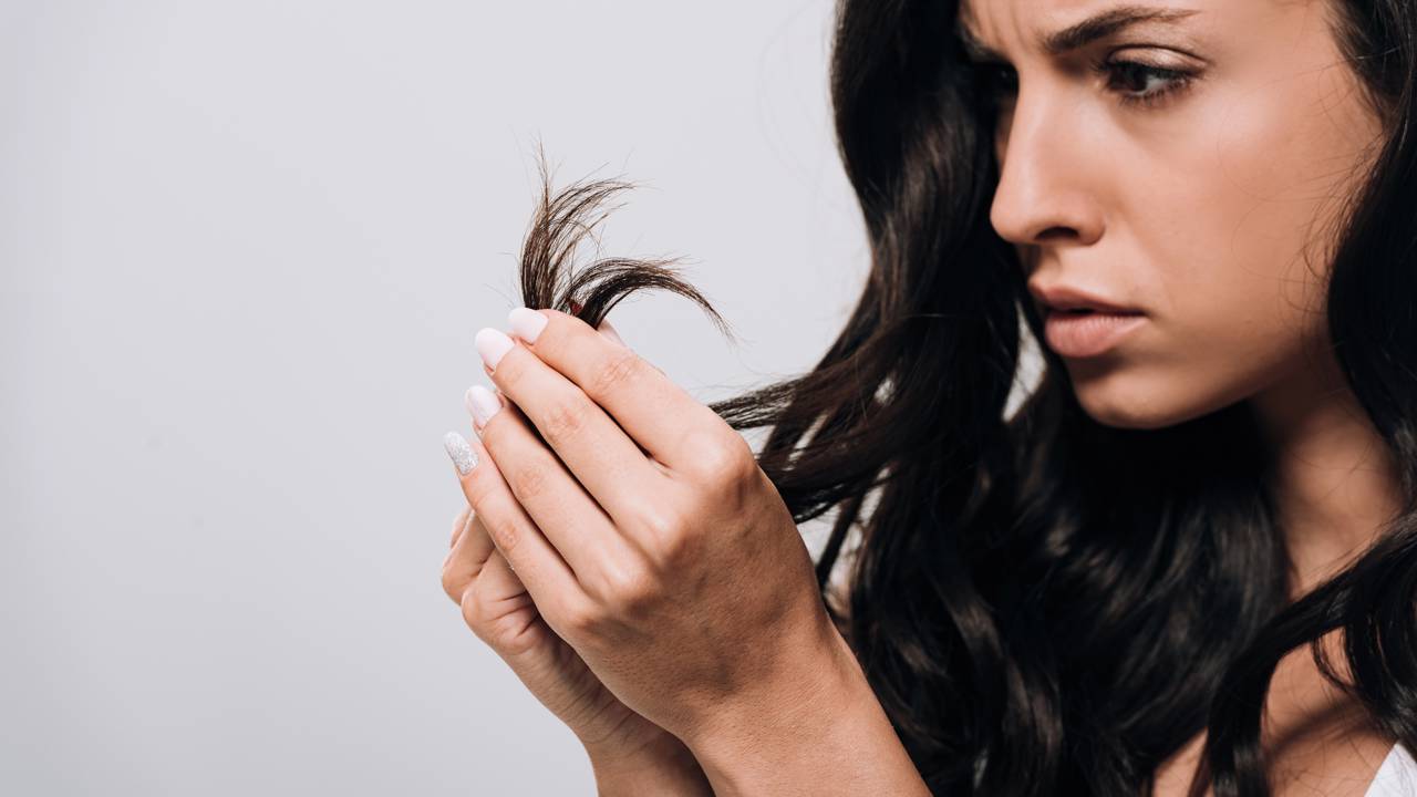 Se você busca um método eficaz para revitalizar seus cabelos, um tratamento que recupera fios danificados em apenas uma aplicação pode ser a solução