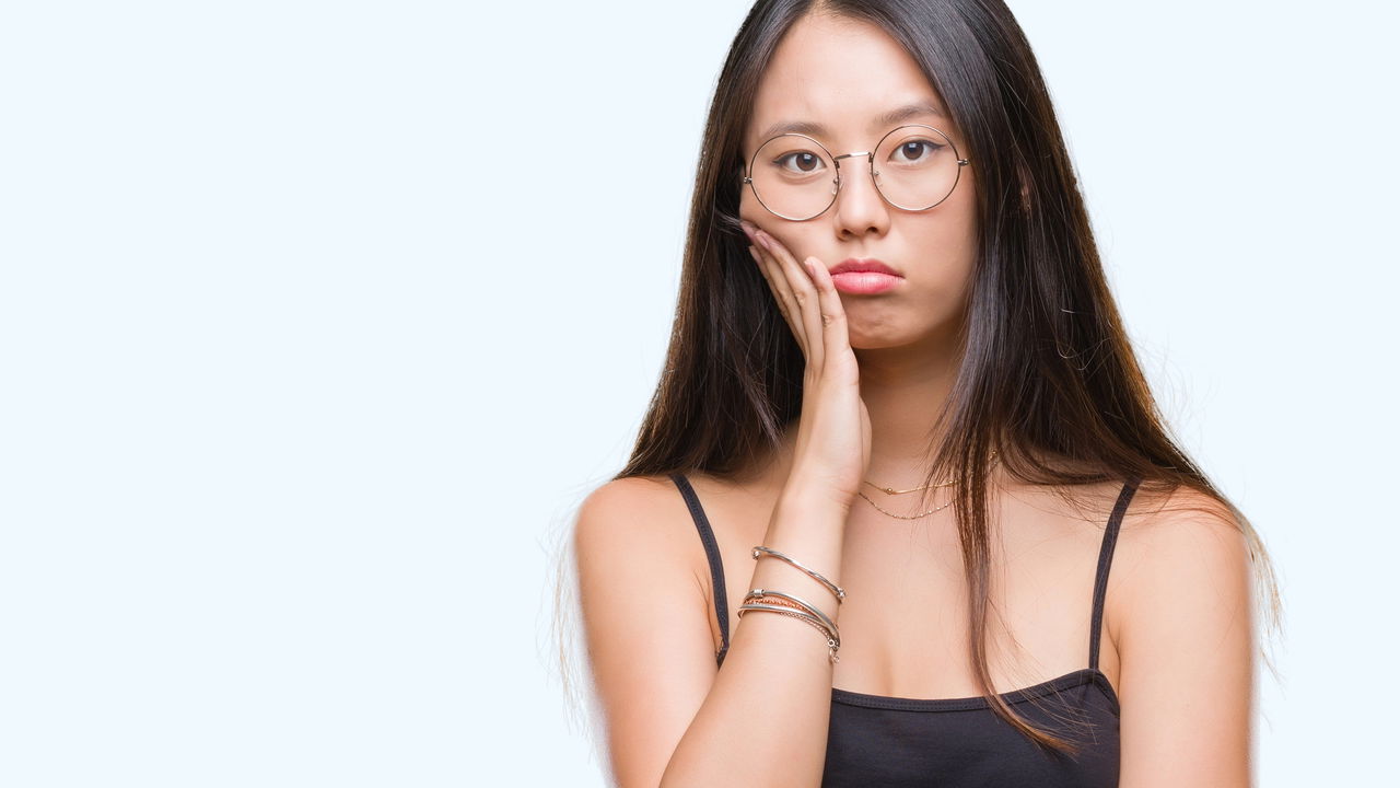 Alcançar um brilho intenso no cabelo em pouco tempo é o desejo de muitas pessoas. Com um simples truque de salão, é possível transformar seus fios em apenas 15 minutos