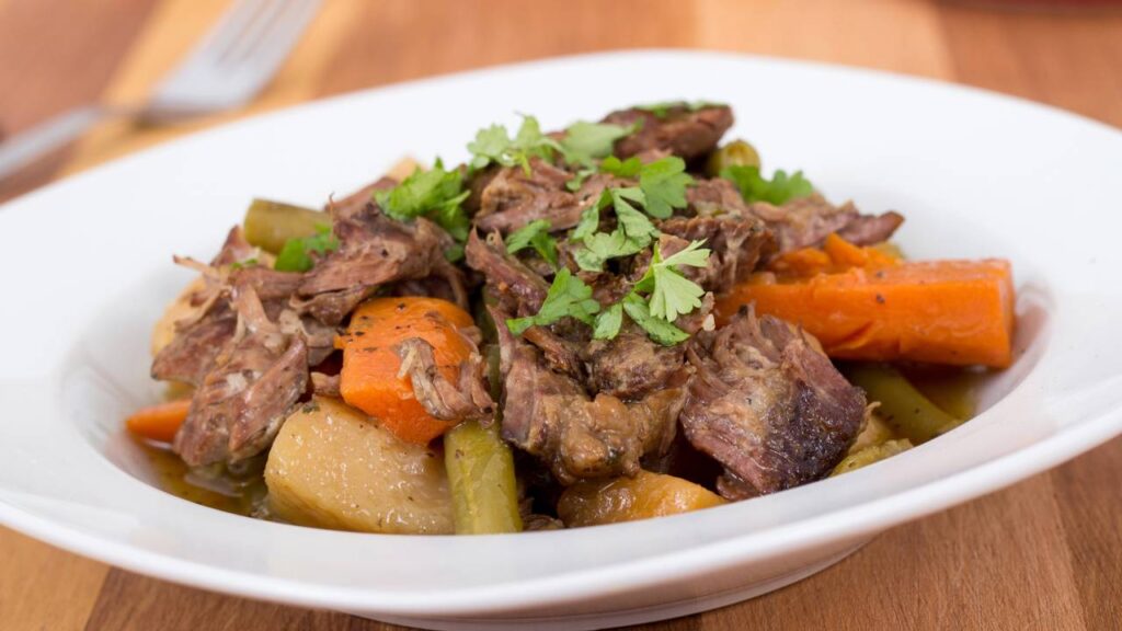 Sua carne de panela vai ficar mais gostosa e com o molho encorpado, basta adicionar esse único ingrediente simples