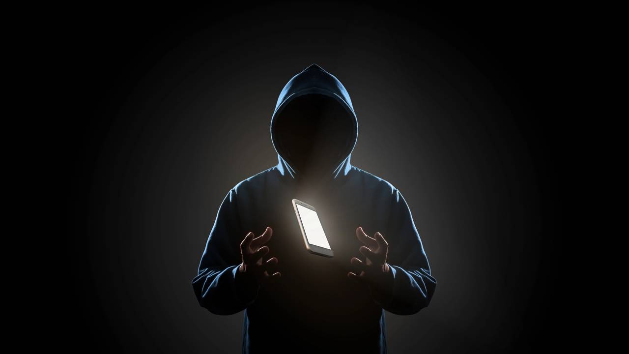 Os sinais mais claros de que seu celular está sendo espionado