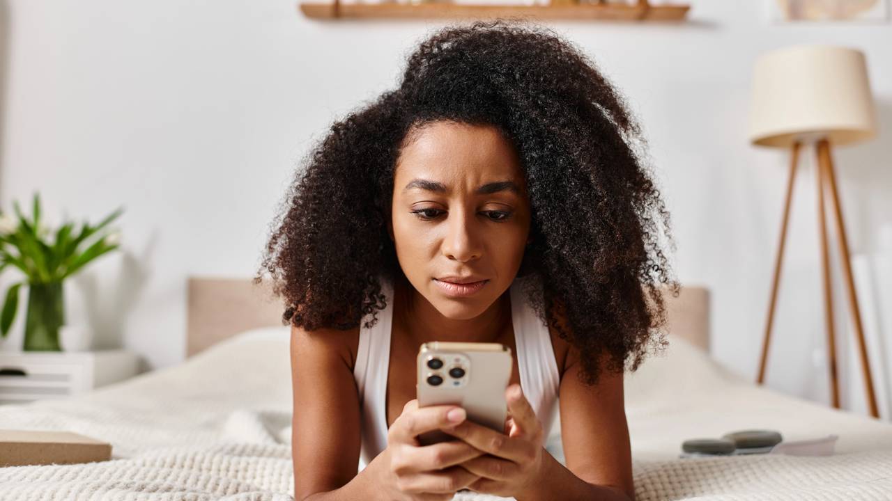 Como usar roupas básicas e ainda parecer elegante