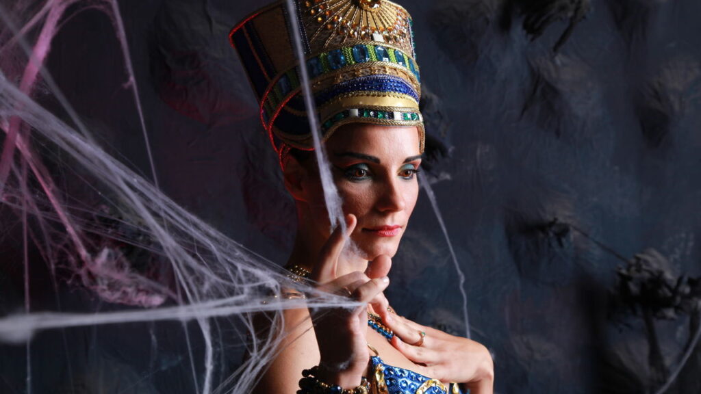 Ao falarmos do feminino de faraó, muitas nuances históricas e culturais emergem