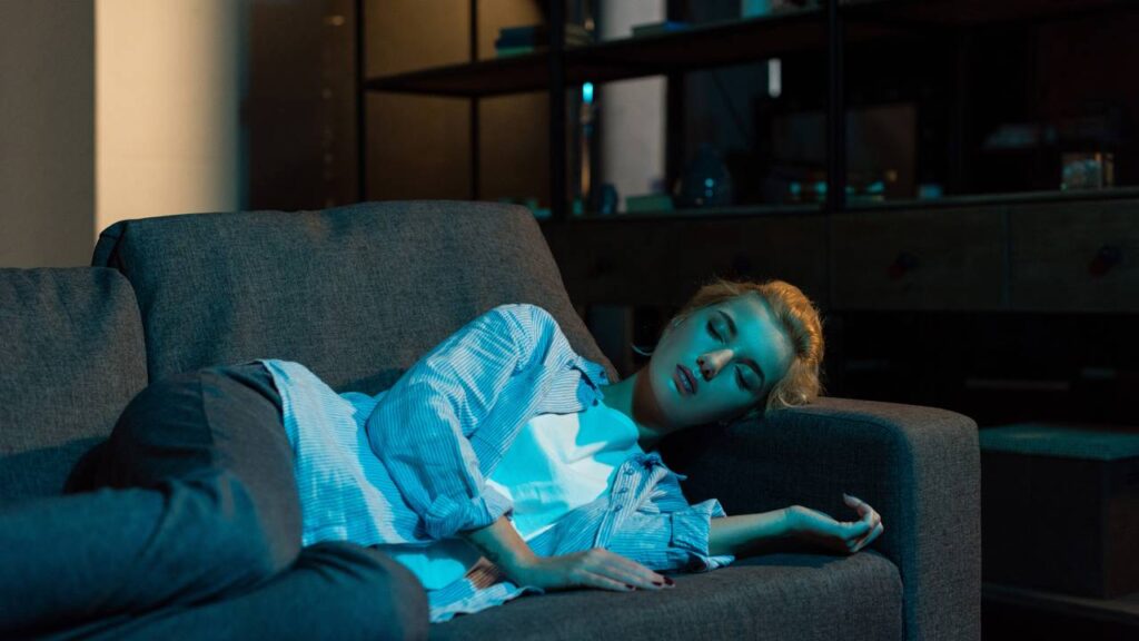 Dormir à tarde faz bem ou atrapalha o sono da noite? Veja o que dizem os especialistas
