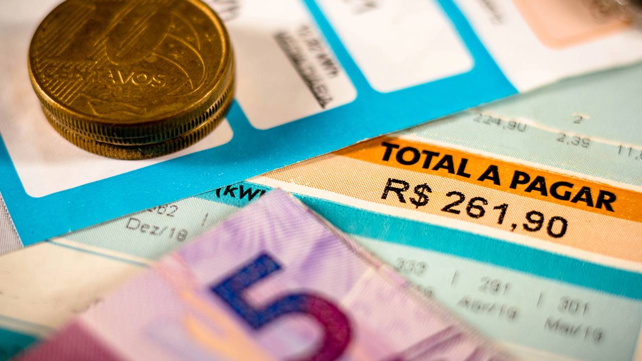 Os aparelhos que mais consomem energia escondida em casa e fazem sua conta subir