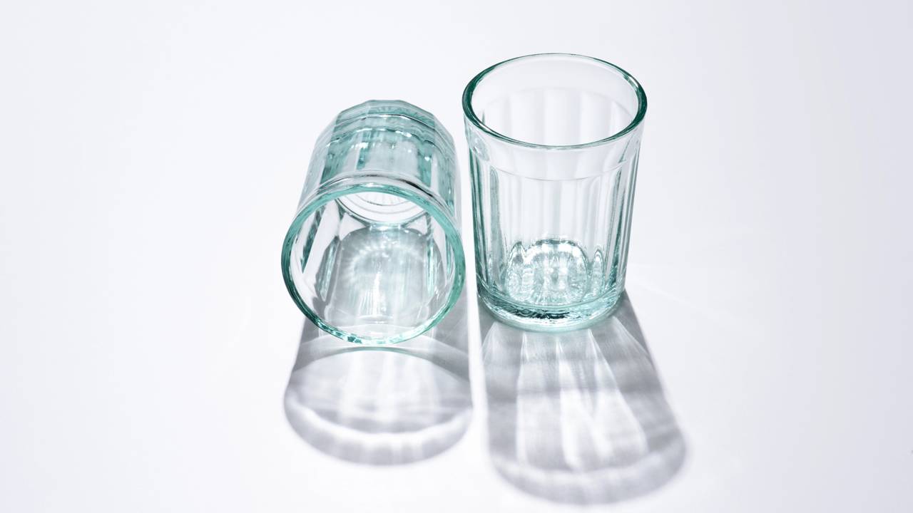 Os brasileiros, em diversas regiões, abraçam o copo americano em seu dia a dia, seja nos bares do Rio de Janeiro, onde é amplamente conhecido como copo americano, ou em Belo Horizonte