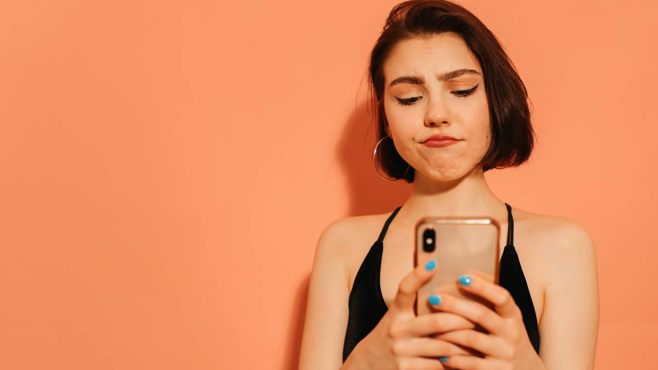 O corte bob repaginado desponta como a principal tendência capilar para 2025. Com linhas modernas, esse estilo reinventa o clássico bob