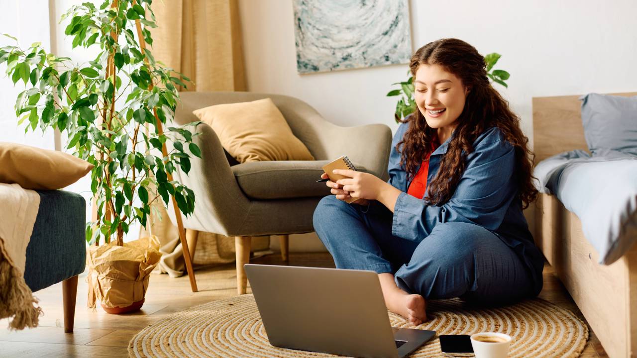 Essa folhagem virou queridinha na decoração e deixa qualquer ambiente elegante