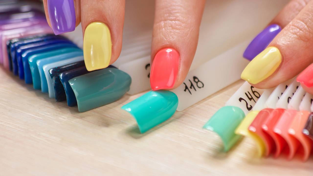 Com essas 7 ideias, suas mãos vão refletir a alegria do verão