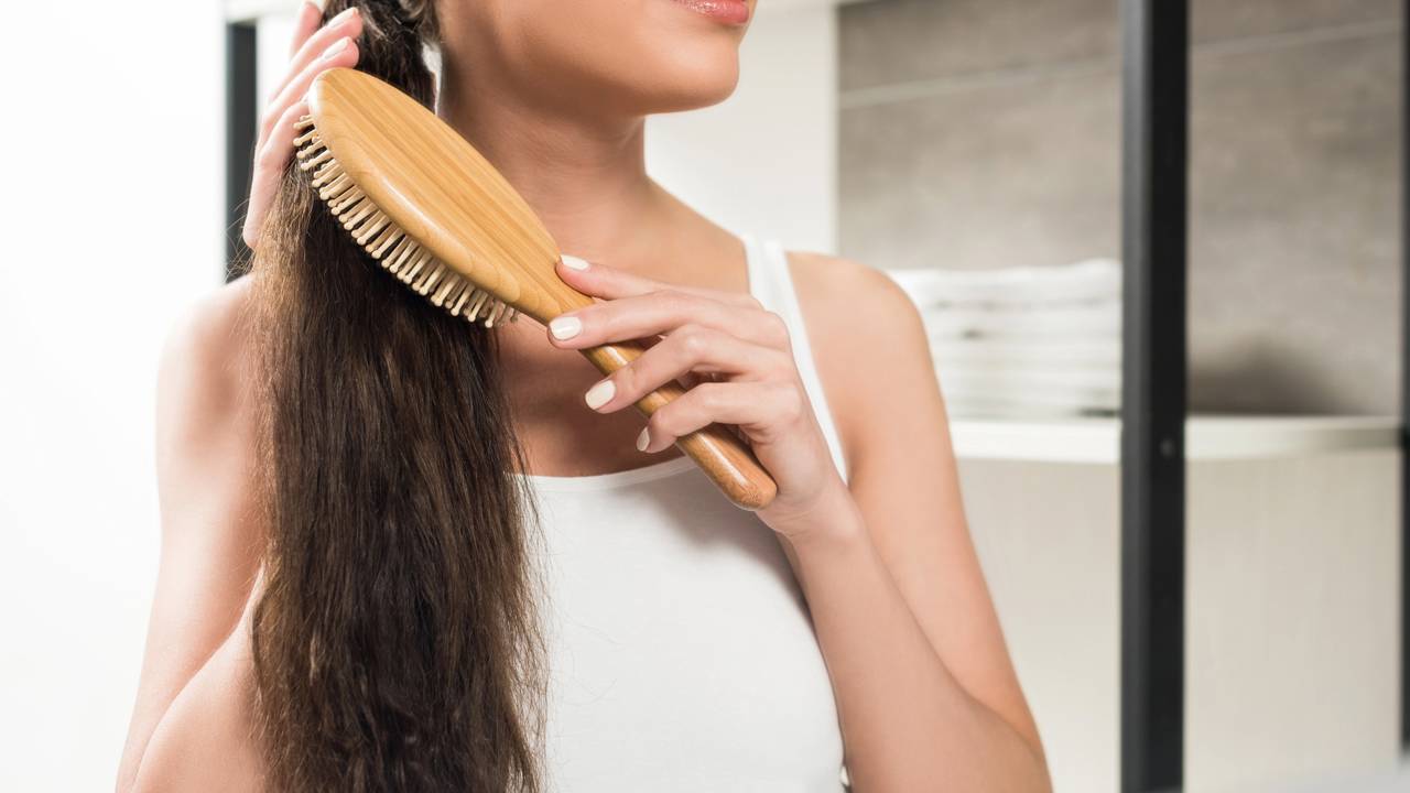 3 técnicas de escova que deixam os cabelos com brilho e volume