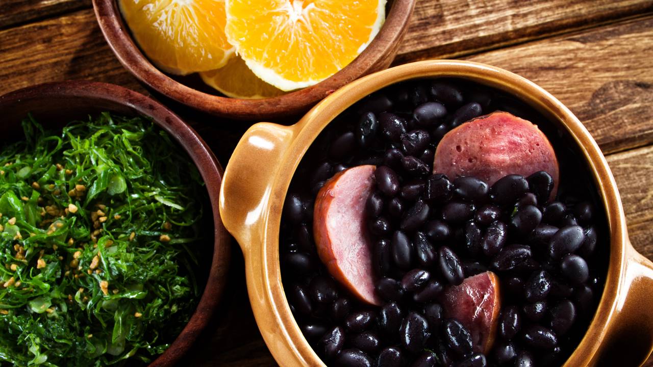 Como dar muito mais sabor ao feijão do dia a dia