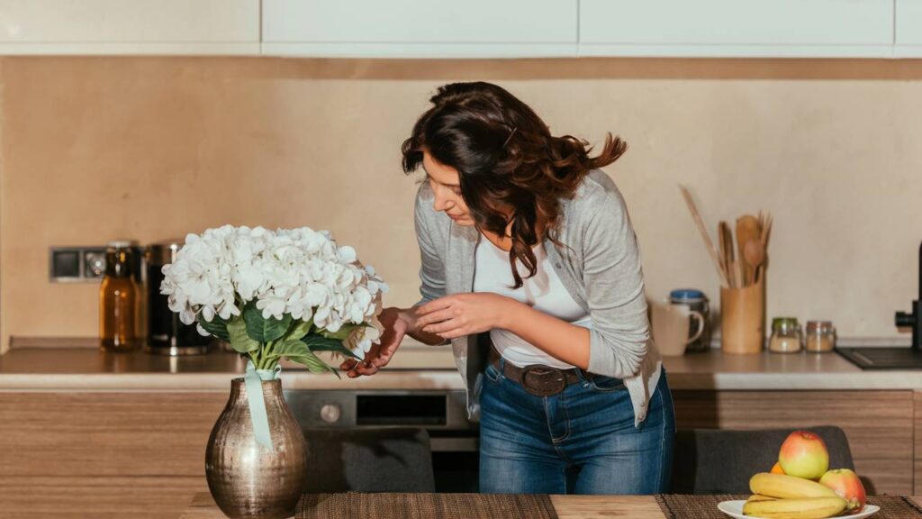 Como manter as flores bonitas no vaso por muito mais tempo