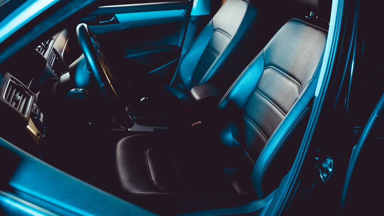 Manter o carro limpo por dentro é mais simples com os hábitos certos