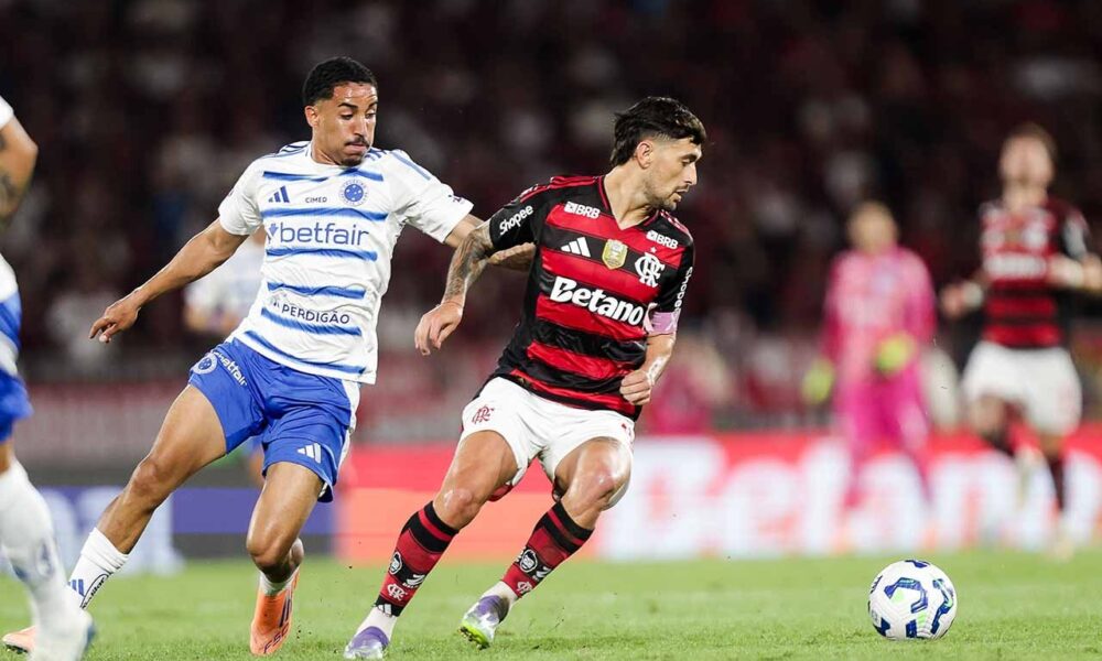 Atuações do Flamengo contra o Cruzeiro: Rossi, pelas boas defesas, Varela e Arrascaeta vão bem